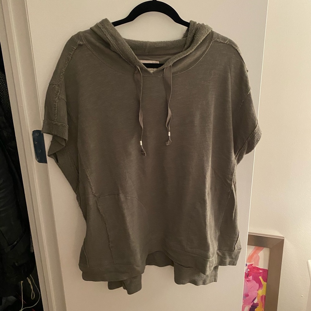 NWT Anthropologie green hooded top